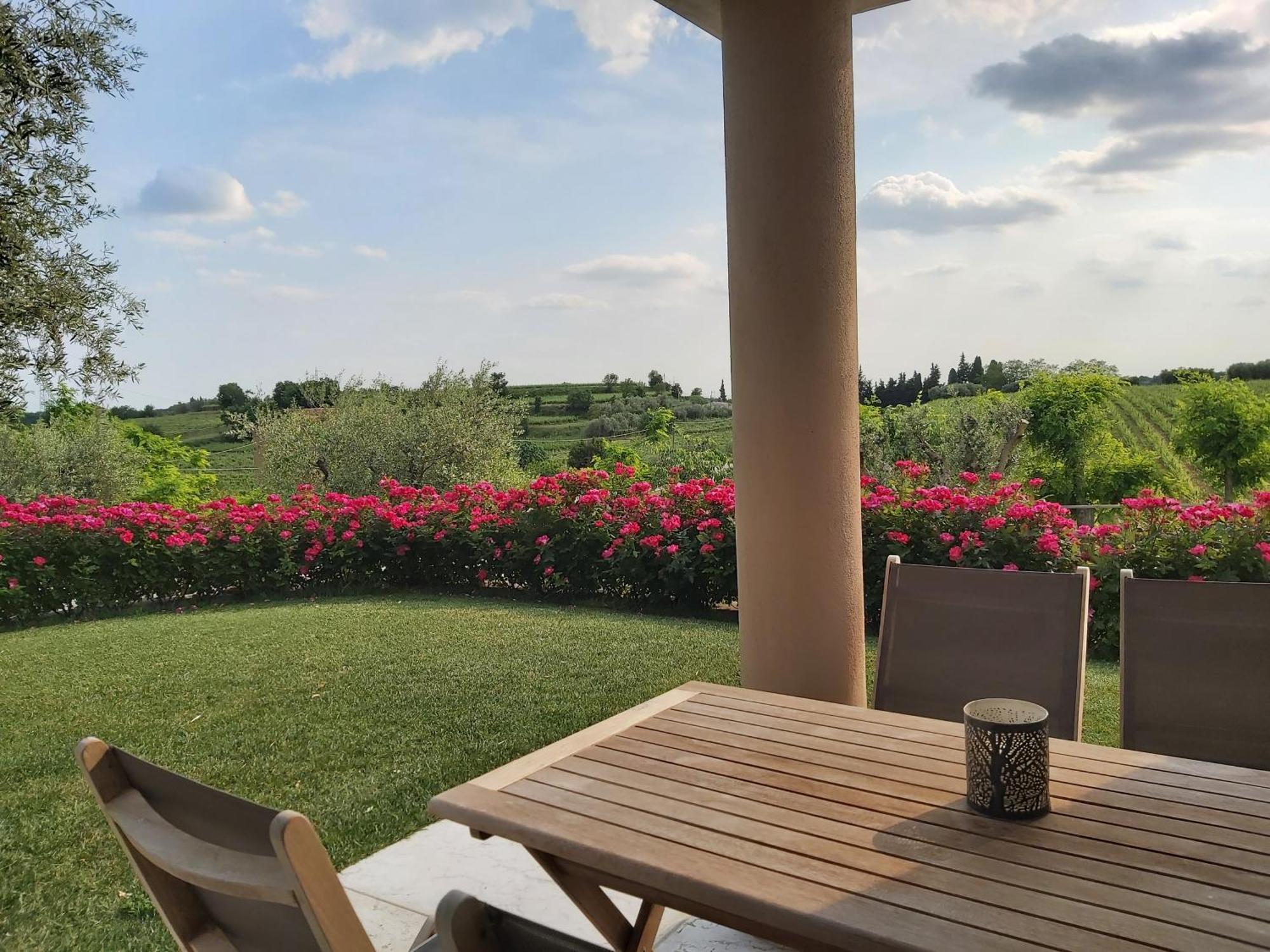 Villa Poggio Бардолино Номер фото